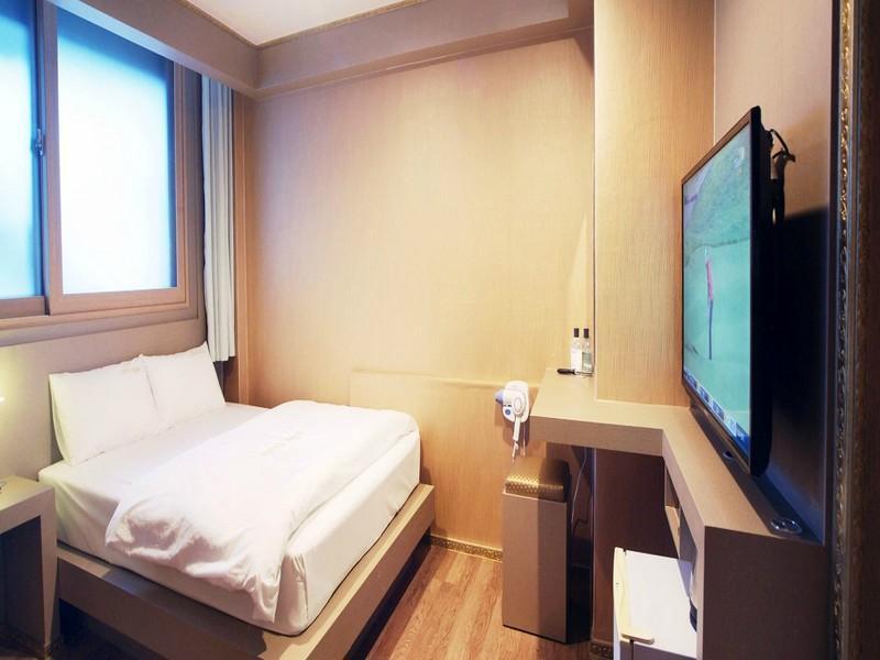 Hotel Raum Чеджу Екстериор снимка