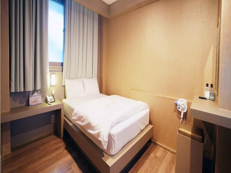 Hotel Raum Чеджу Екстериор снимка