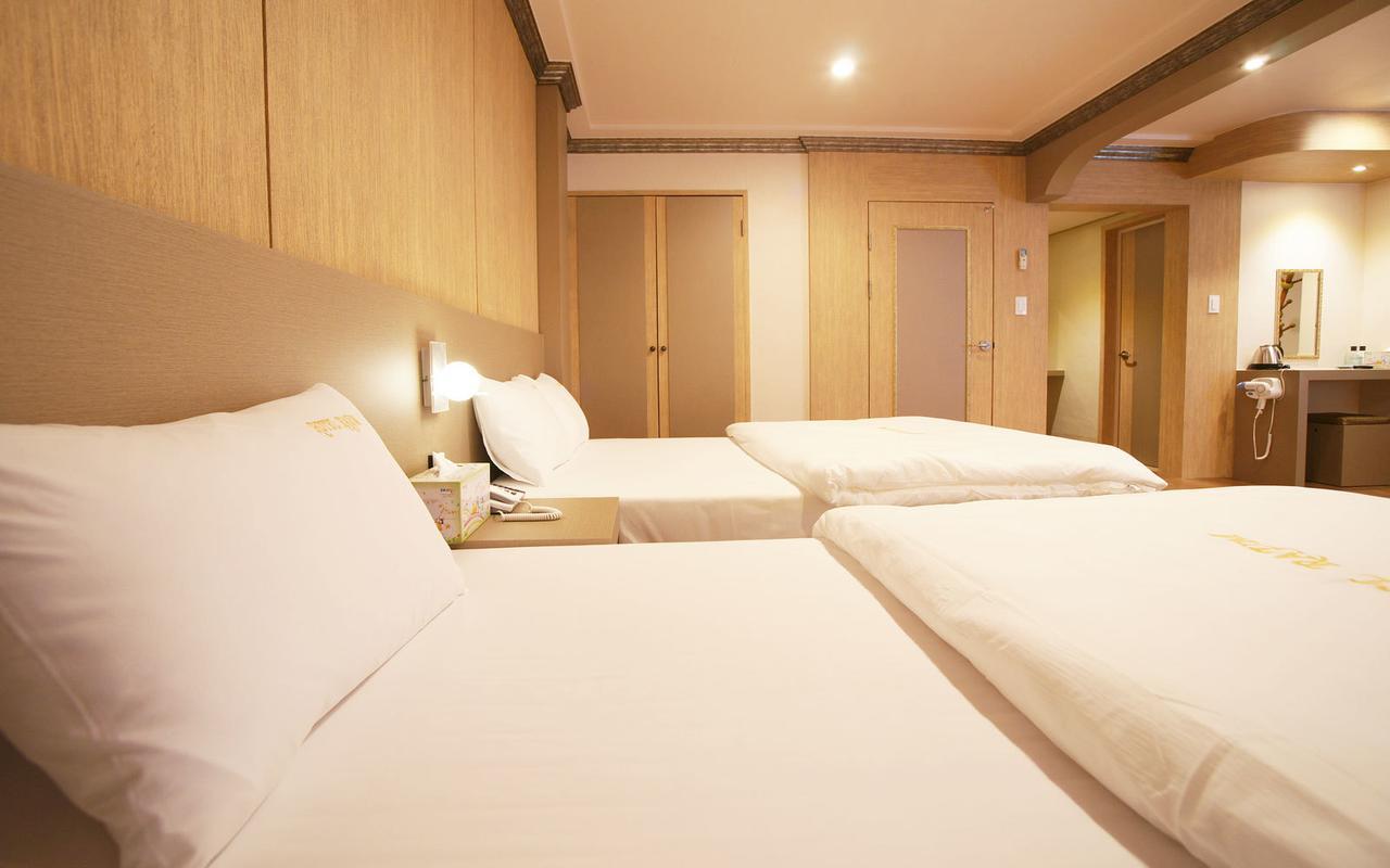 Hotel Raum Чеджу Екстериор снимка