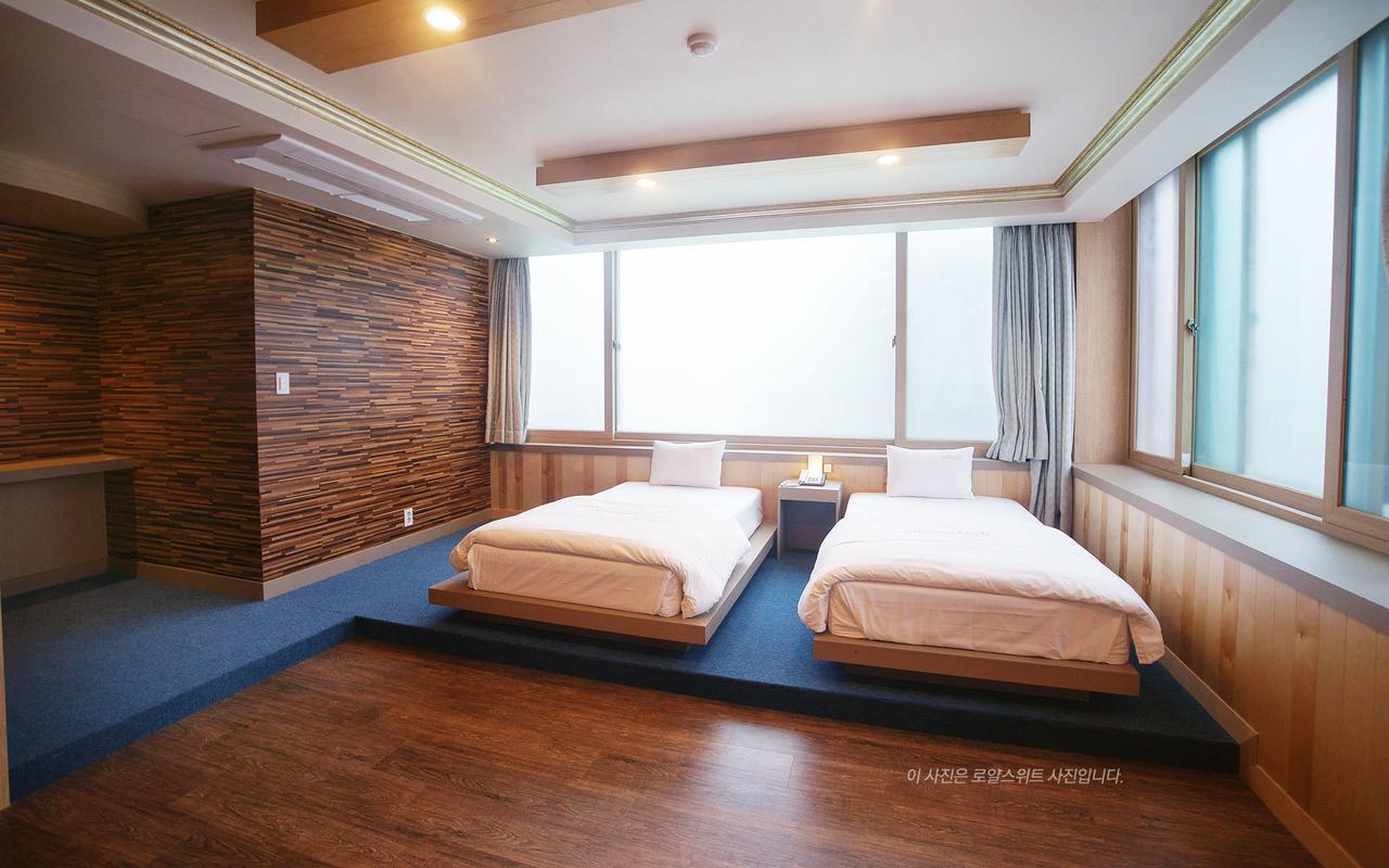 Hotel Raum Чеджу Екстериор снимка