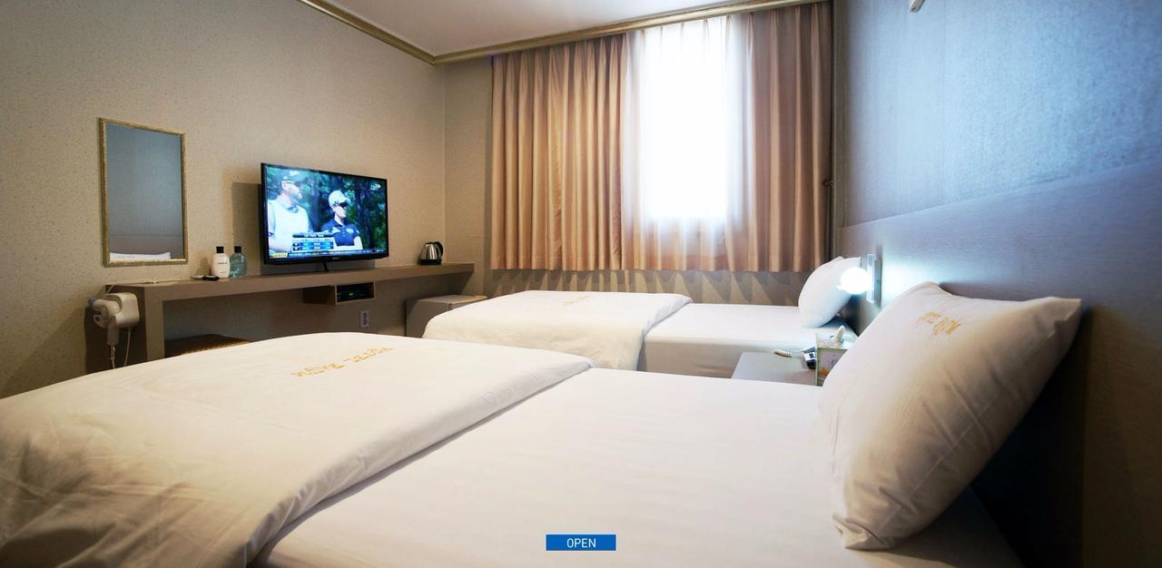Hotel Raum Чеджу Екстериор снимка